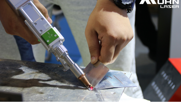 So Sánh Thực Tế Giữa Hàn Laser Cầm Tay Và Hàn TIG/MIG