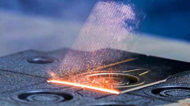 Máy Làm Sạch Laser: Giải Pháp Tẩy Gỉ Thân Thiện Với Môi Trường